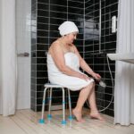 Табурет для ванны Lux 565  с круглым пластиковым сиденьем с поворотным диском, до 100 кг — изображение 2